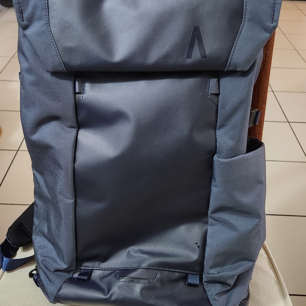 NWOT Boundary Supply Errant Pack